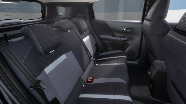 Opel Frontera Electric Elektromotor 83 kW Elektro Schwarz